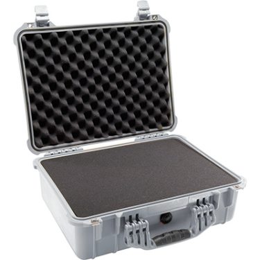 Pelican Case 1520 - W/Foam, Silver