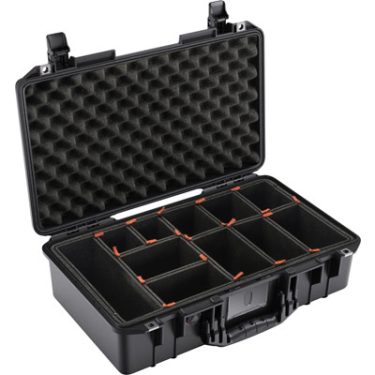 Pelican Air 1525 - Black, W/TrekPak